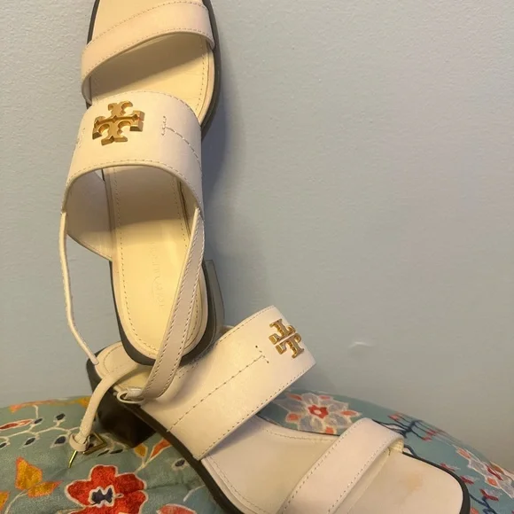 Tory Burch Cream Sandals with Gold Accent - Picture 3 of 4
